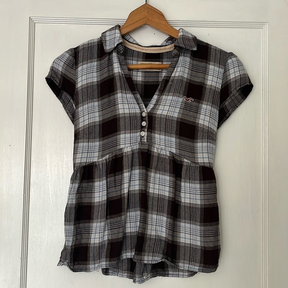 HOLLISTER Baby Doll Shirt. size XS.
